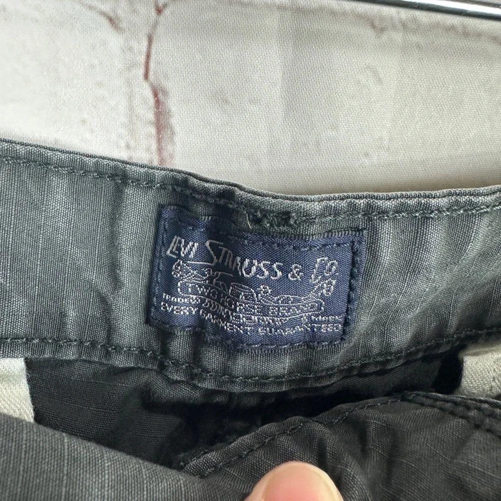 Levis levi mens